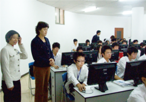 时任湖南省副省长甘霖视察牛耳